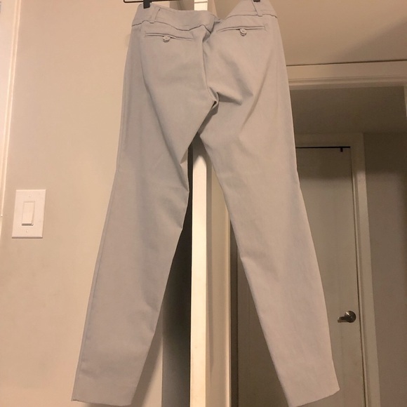 Ankle Pant - EUC Limited Gray Stretchy Size 8 - Picture 3 of 4